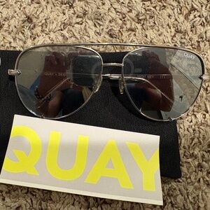 Stylish Quay x Desi Perkins “High Key” aviator sunglasses